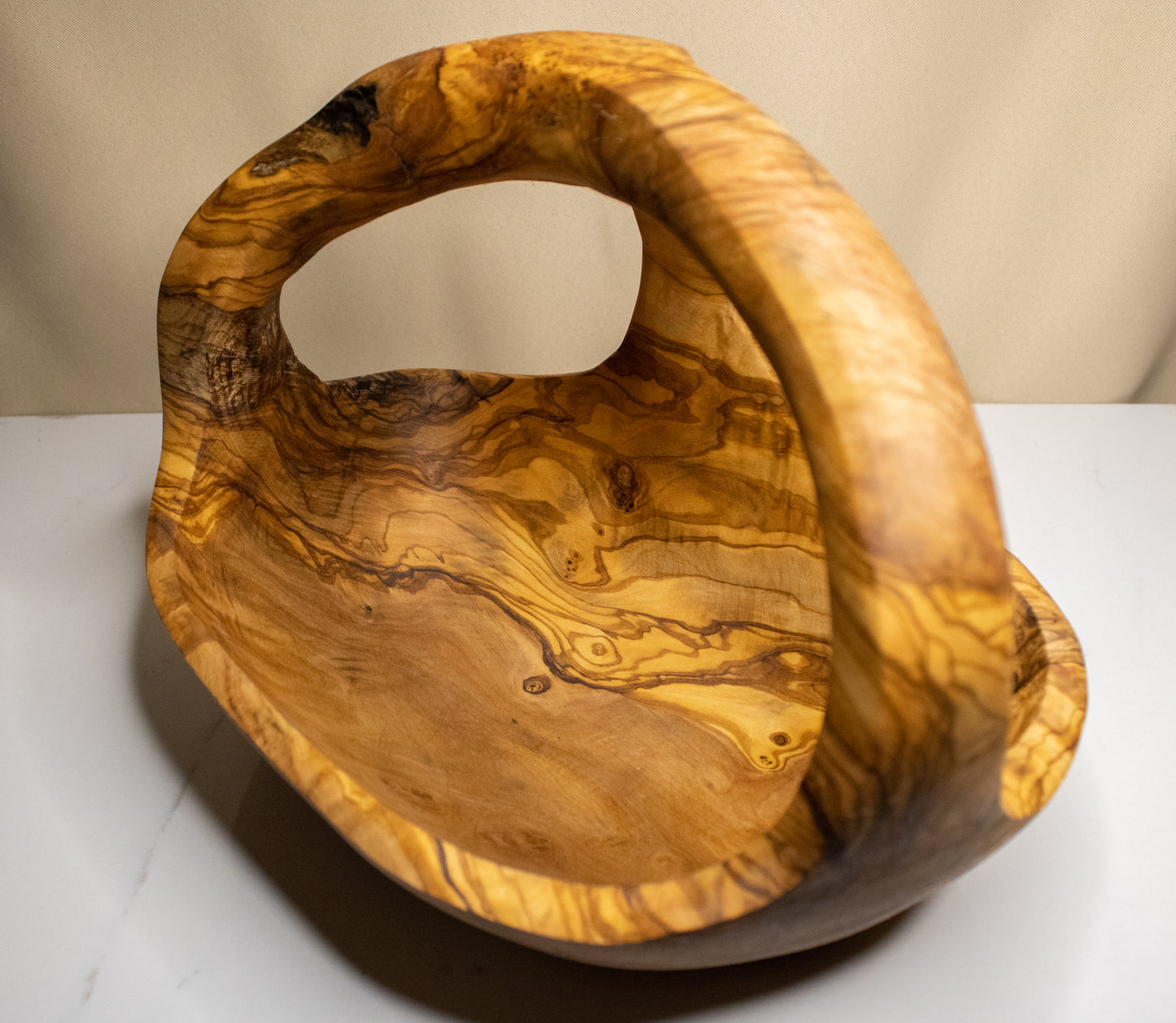 Elongated olive wood fruit basket | 33x20x20cm